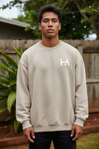 Frontal - Man Beige Yard